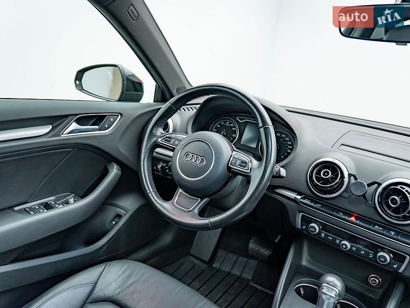 Хетчбек Audi A3 2016 в Києві