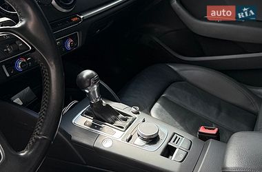 Седан Audi A3 2017 в Львові