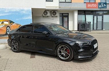 Седан Audi A3 2017 в Львові