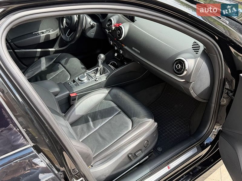 Седан Audi A3 2017 в Львові
