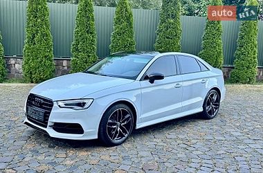 Седан Audi A3 2016 в Мукачевому
