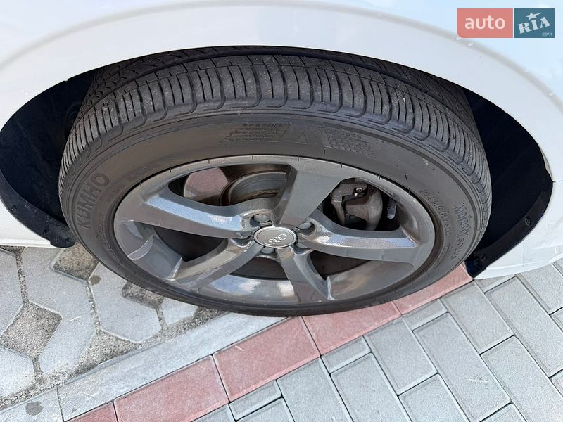 Кабріолет Audi A3 2015 в Києві фото 9 Кабріолет Audi A3 2015 в Києві