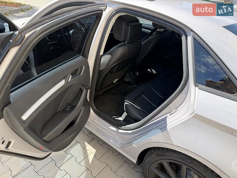 Седан Audi A3 2015 в Луцке