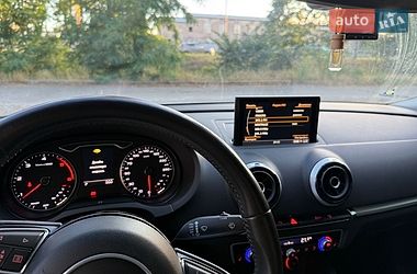 Седан Audi A3 2015 в Києві фото 10 Седан Audi A3 2015 в Києві