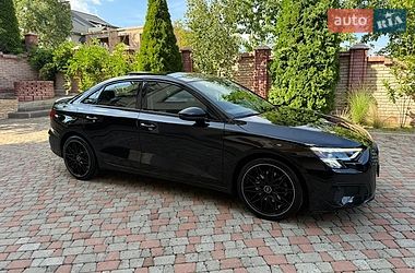 Седан Audi A3 2023 в Черновцах