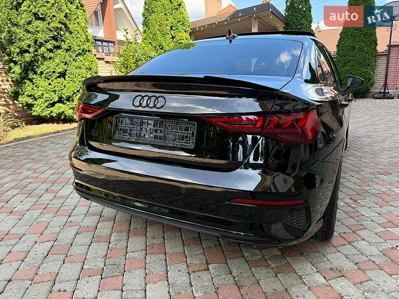 Седан Audi A3 2023 в Черновцах