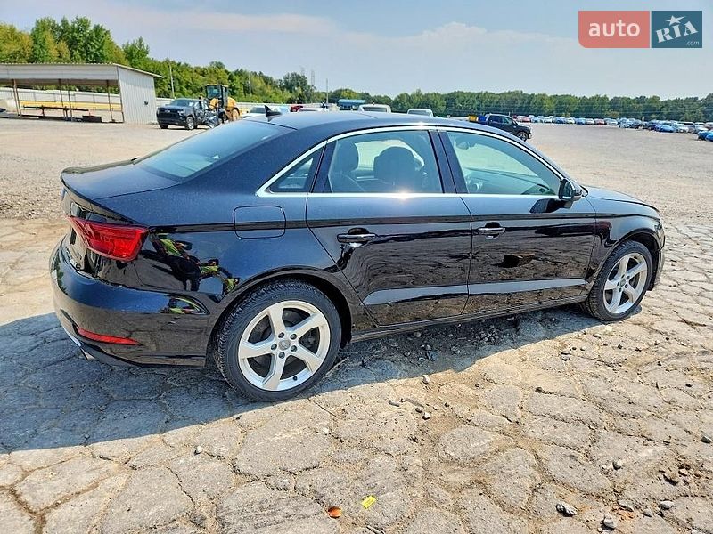 Седан Audi A3 2019 в Львове