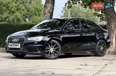 Седан Audi A3 2015 в Стрые