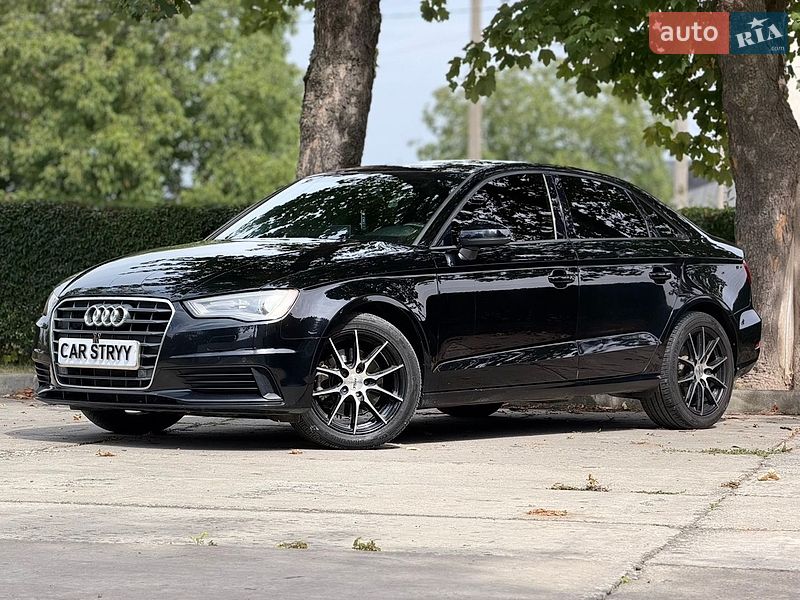 Седан Audi A3 2015 в Стрые