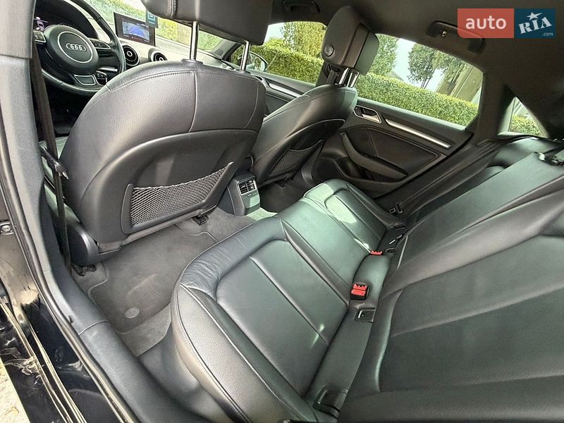Седан Audi A3 2015 в Стрые