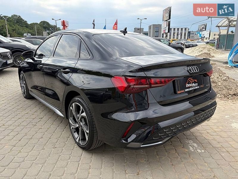Седан Audi A3 2025 в Львове