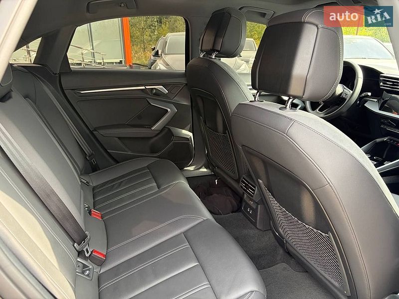 Седан Audi A3 2025 в Львове