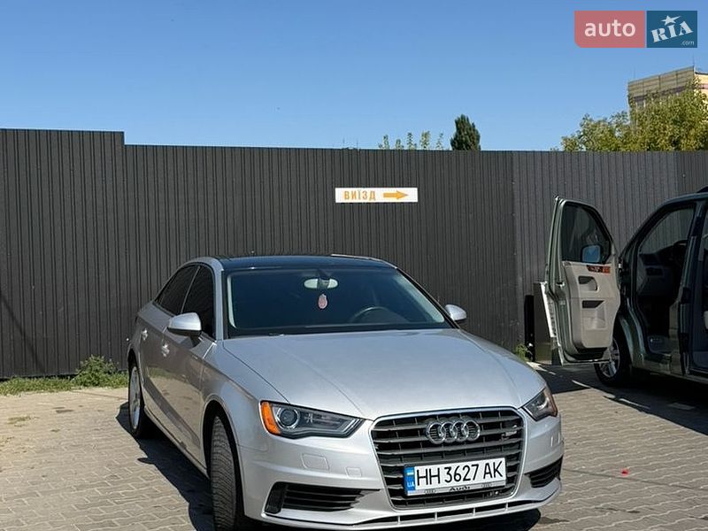 Седан Audi A3 2014 в Киеве фото Седан Audi A3 2014 в Киеве