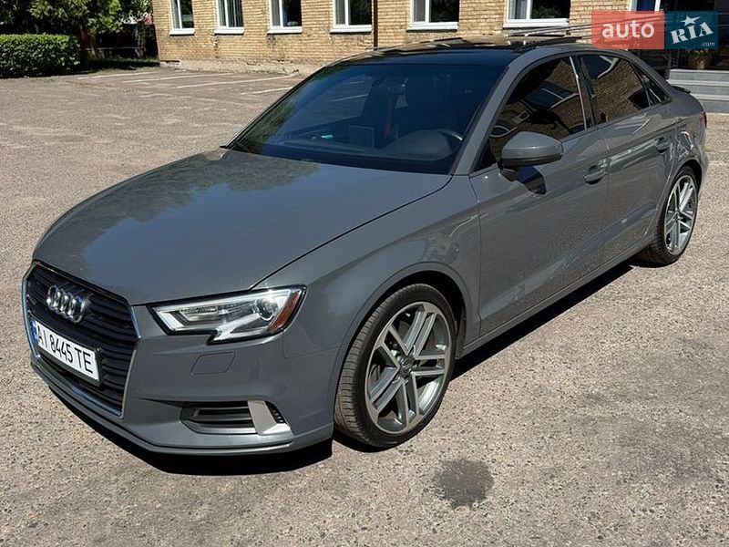 Седан Audi A3 2017 в Киеве