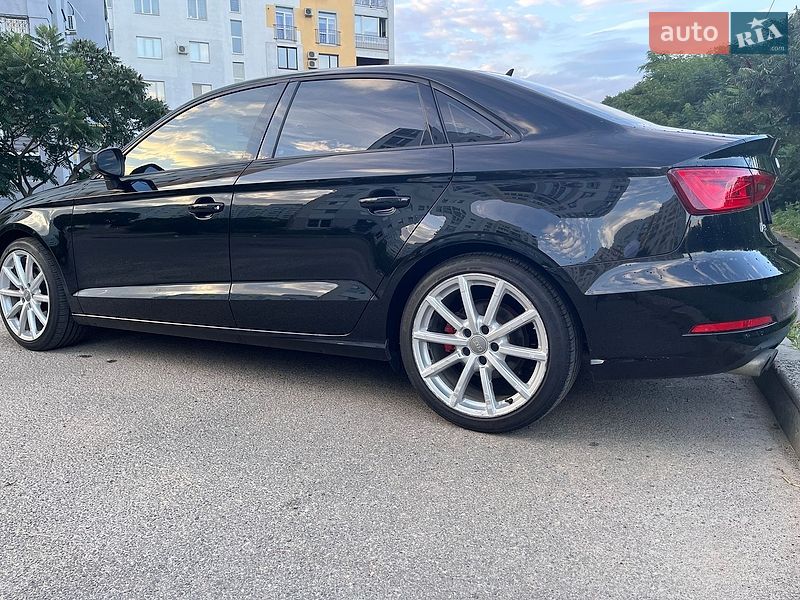 Седан Audi A3 2015 в Харькове