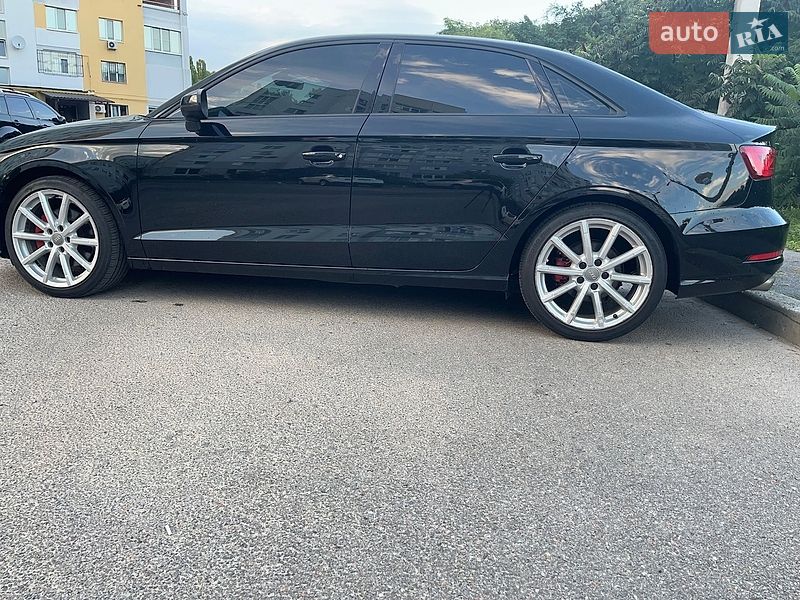Седан Audi A3 2015 в Харькове