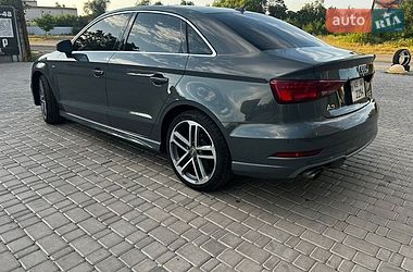 Седан Audi A3 2016 в Кривом Роге