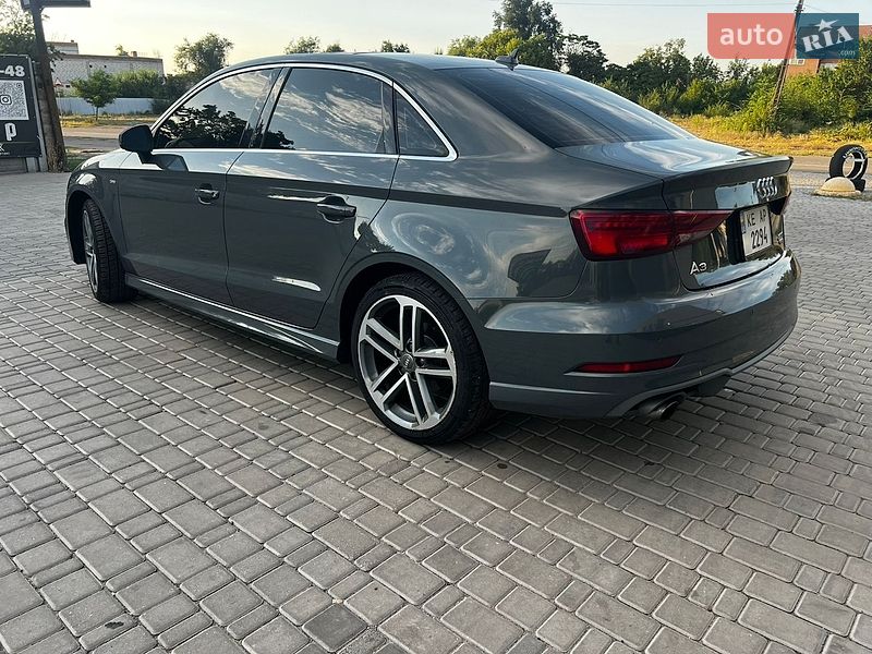 Седан Audi A3 2016 в Кривом Роге