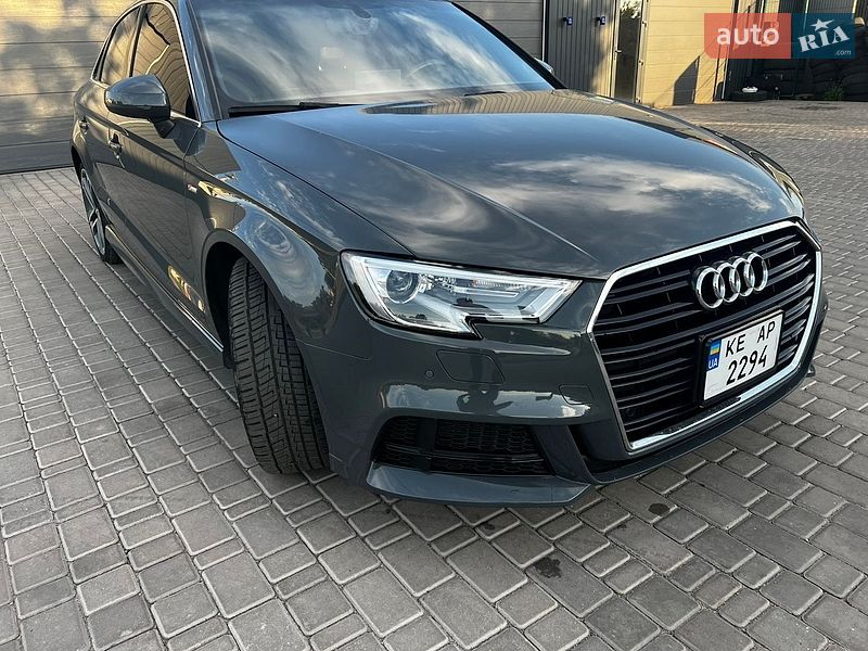Седан Audi A3 2016 в Кривом Роге