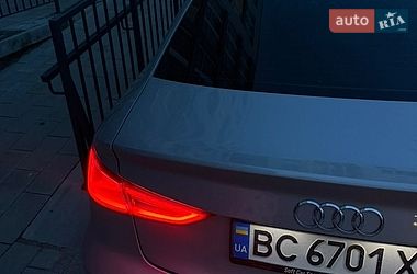 Седан Audi A3 2015 в Львові