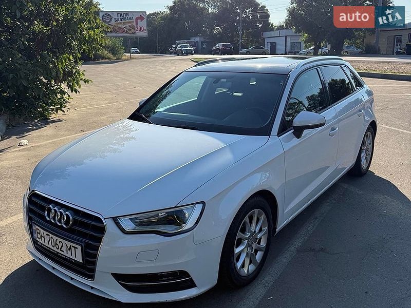 Хетчбек Audi A3 2016 в Одесі