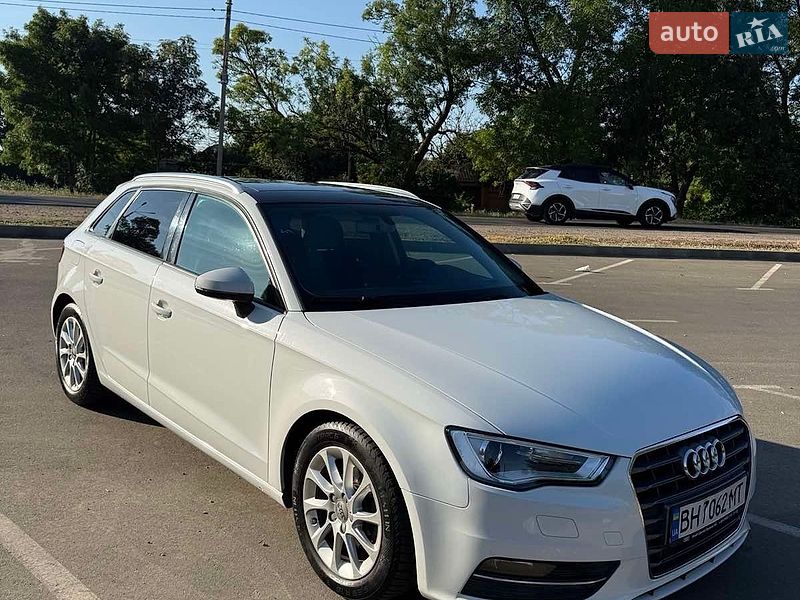 Хетчбек Audi A3 2016 в Одесі