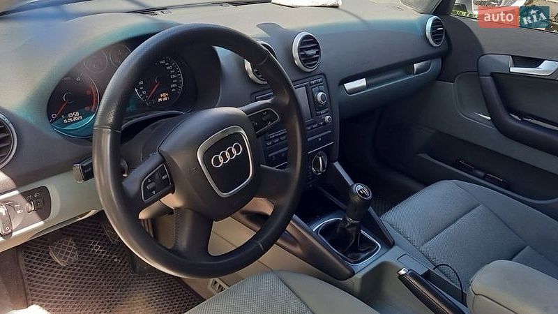 Хэтчбек Audi A3 2009 в Синельниково