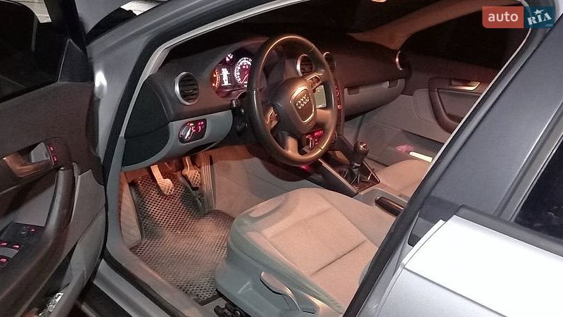 Хэтчбек Audi A3 2009 в Синельниково