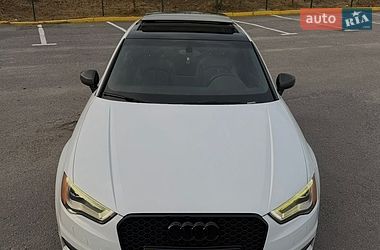 Седан Audi A3 2014 в Ужгороде