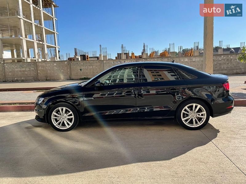 Седан Audi A3 2015 в Одессе