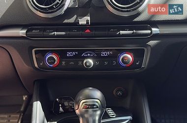 Седан Audi A3 2015 в Одессе