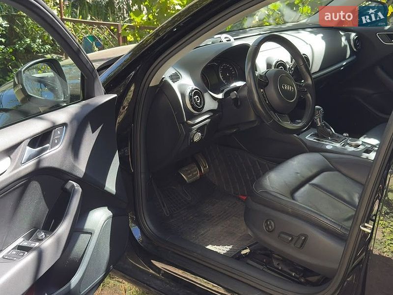 Седан Audi A3 2015 в Одессе