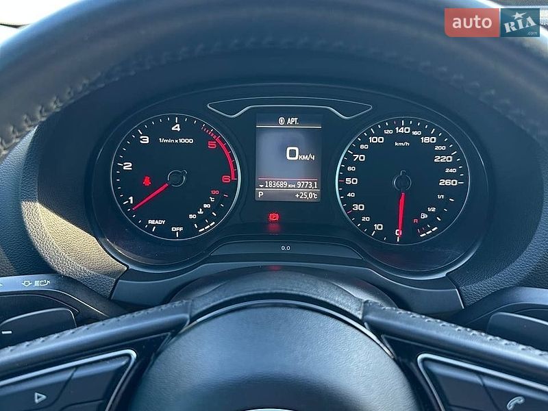 Хетчбек Audi A3 2017 в Харкові
