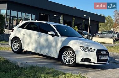 Хетчбек Audi A3 2017 в Харкові