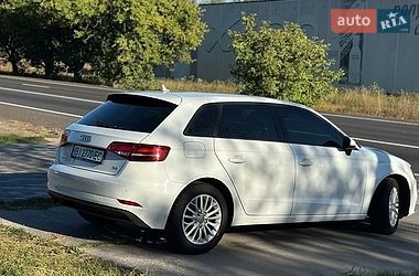 Хетчбек Audi A3 2017 в Харкові