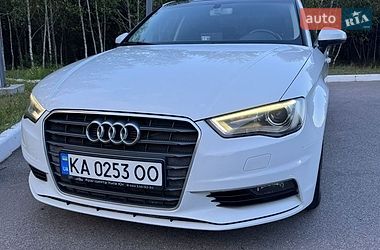 Седан Audi A3 2015 в Василькове