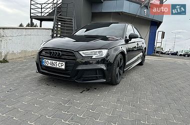 Седан Audi A3 2015 в Тернополе