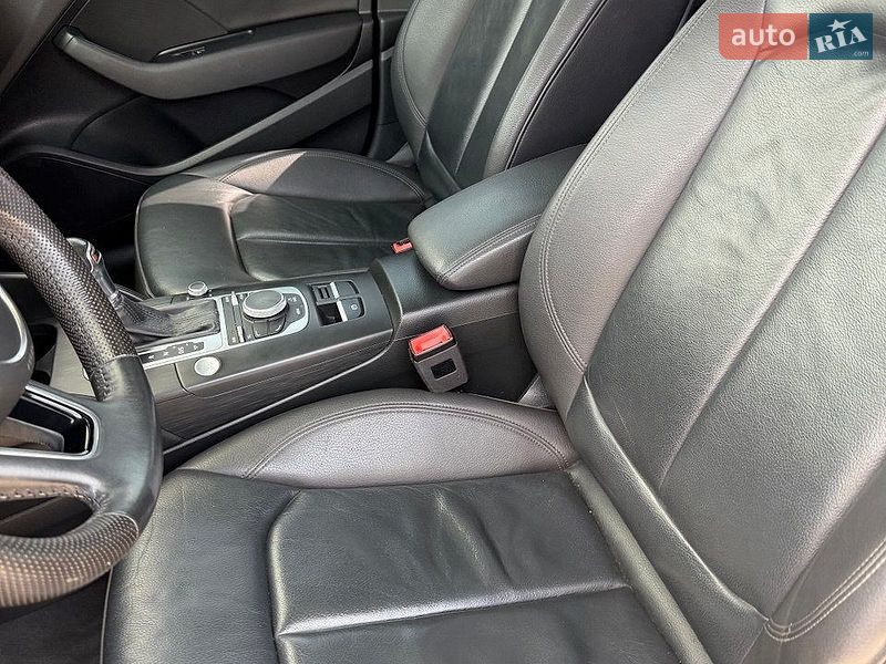 Седан Audi A3 2015 в Тернополе