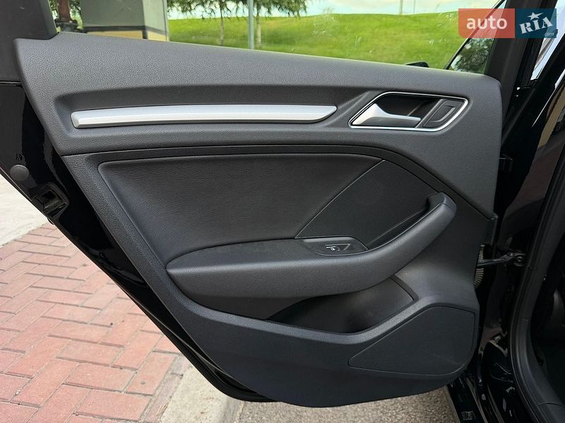 Седан Audi A3 2015 в Києві