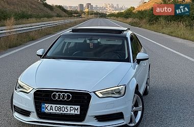 Седан Audi A3 2015 в Дніпрі