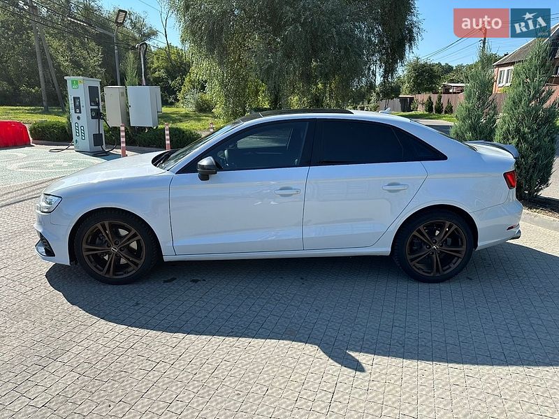 Седан Audi A3 2015 в Полтаві