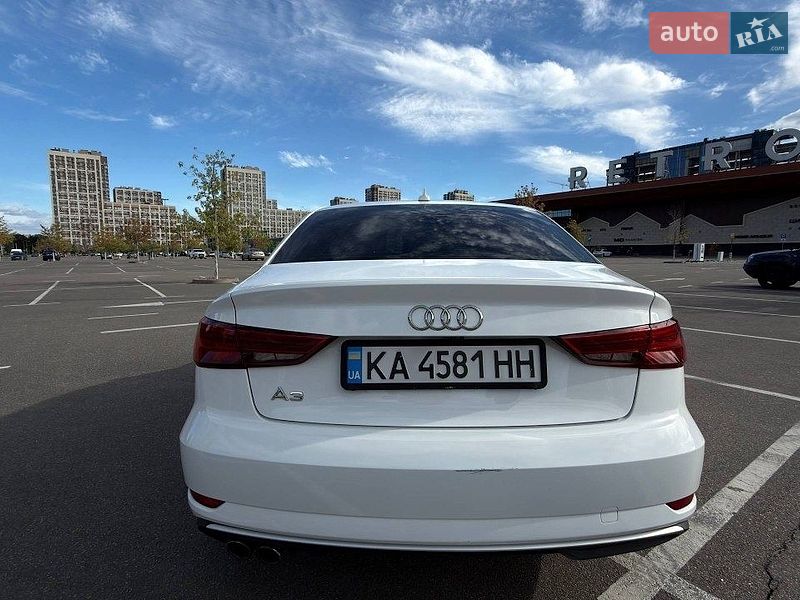 Седан Audi A3 2016 в Києві