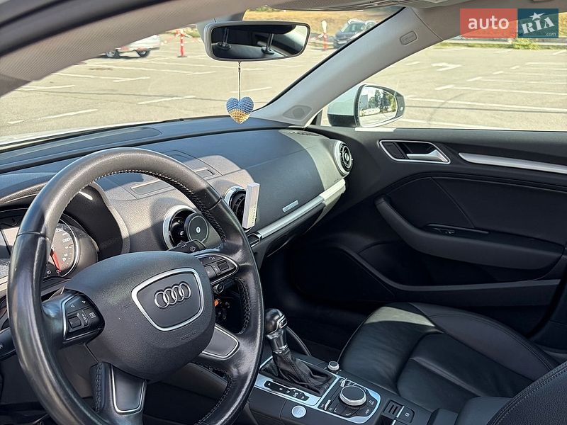 Седан Audi A3 2016 в Києві