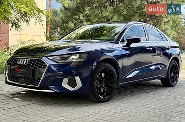 Седан Audi A3 2022 в Дніпрі Седан Audi A3 2022 в Дніпрі
