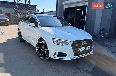 Седан Audi A3 2018 в Києві