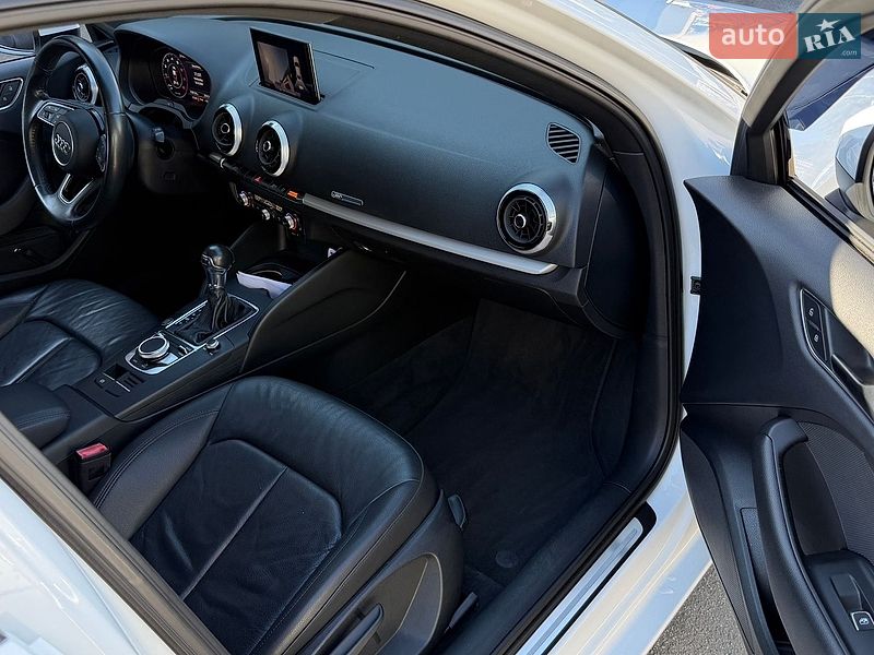 Седан Audi A3 2018 в Києві