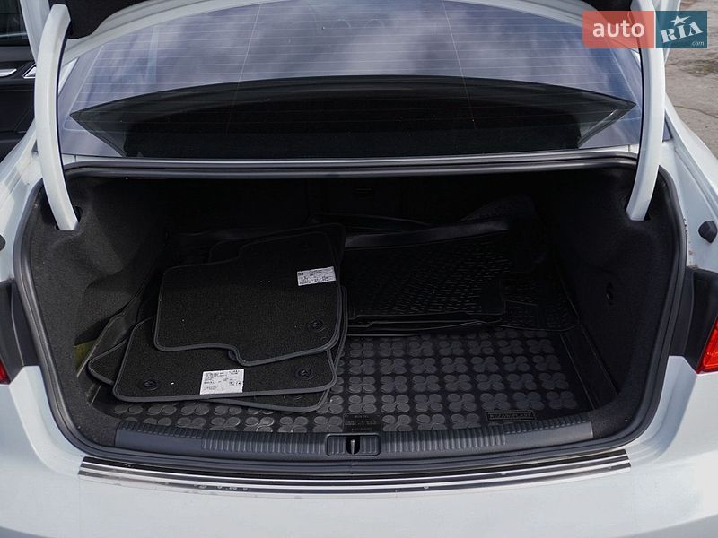 Седан Audi A3 2016 в Києві