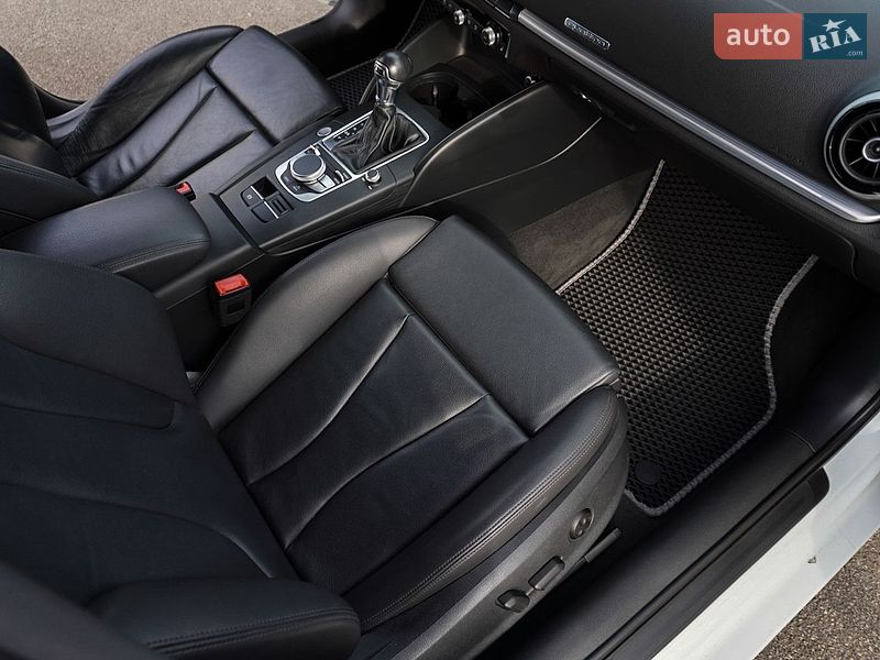 Седан Audi A3 2016 в Києві