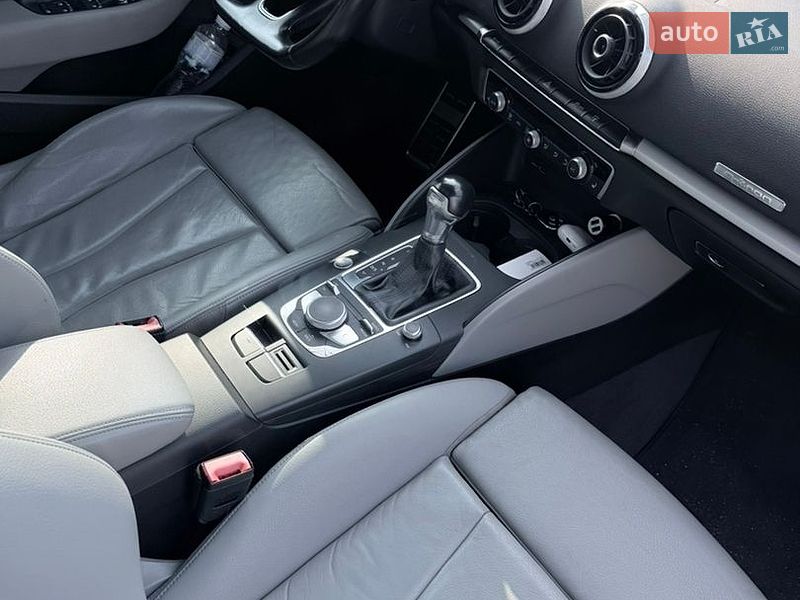 Хетчбек Audi A3 2016 в Києві