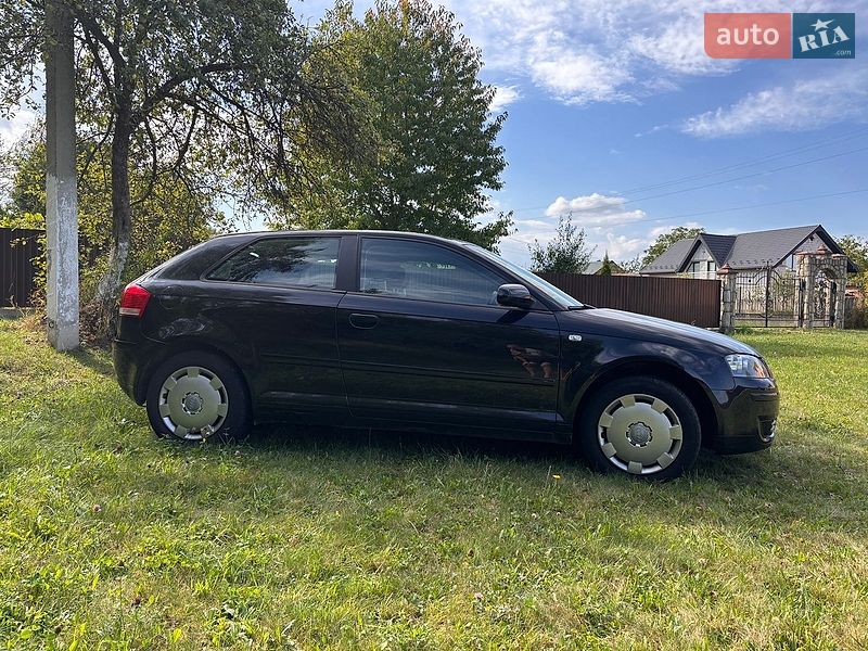 Хэтчбек Audi A3 2006 в Надворной